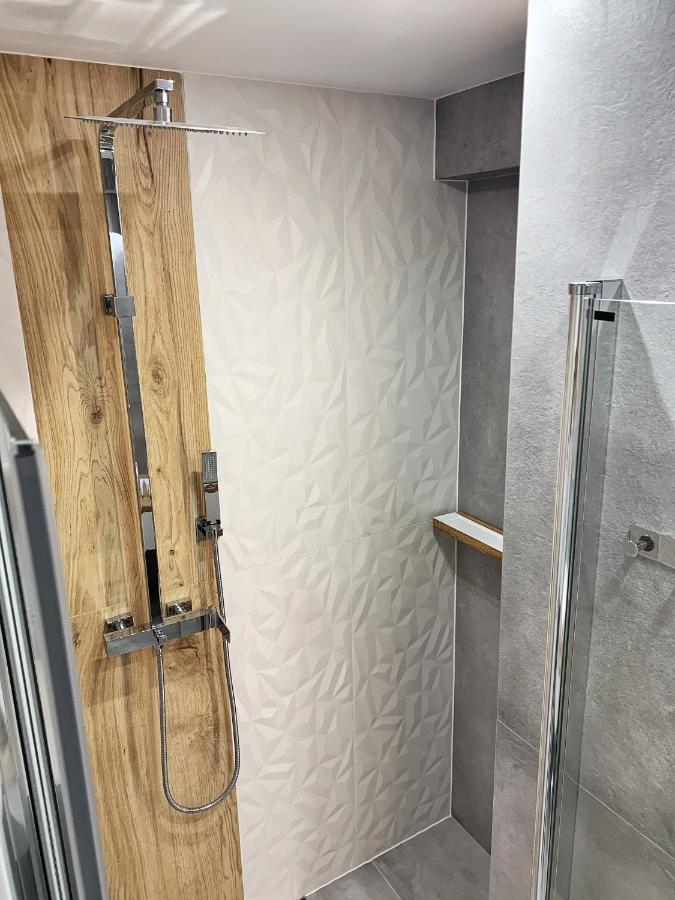 Lm Ventus Apartment Kielce Ngoại thất bức ảnh